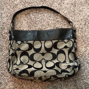Signature Coach Hobo Zoe Convertible Black Gray